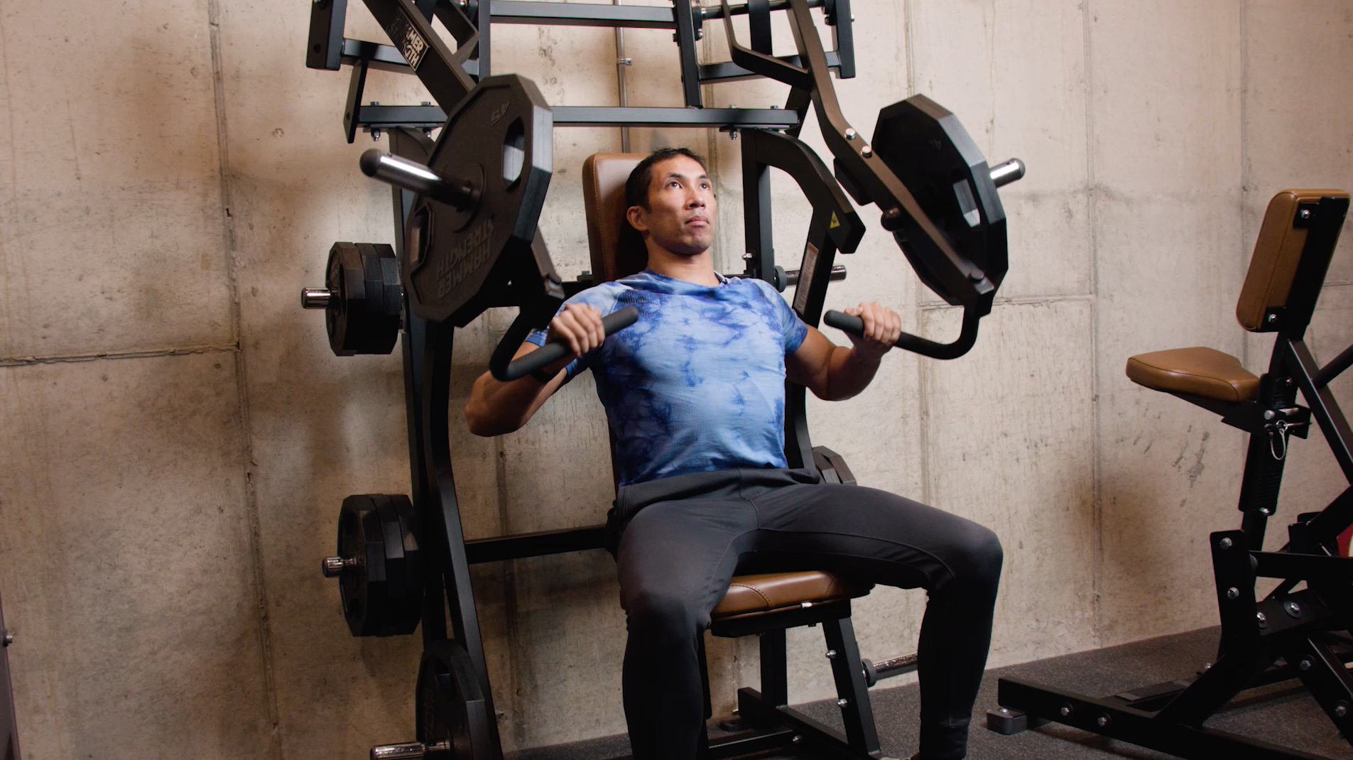 machine bench press