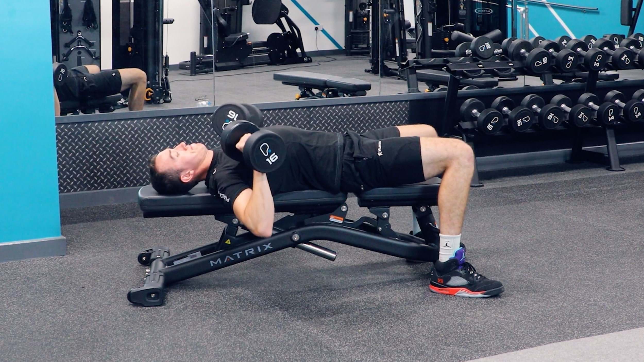 dumbbell bench press