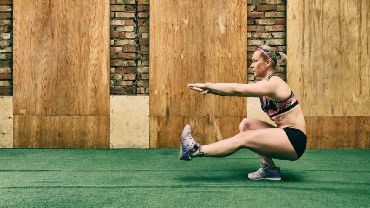 kettlebell pistol squat